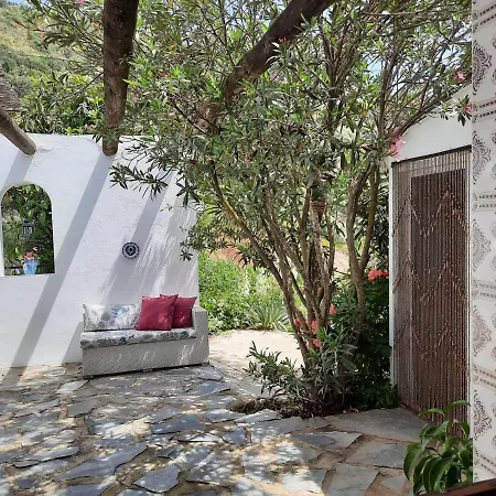 Casa Arroyo - Rosa & Nispero